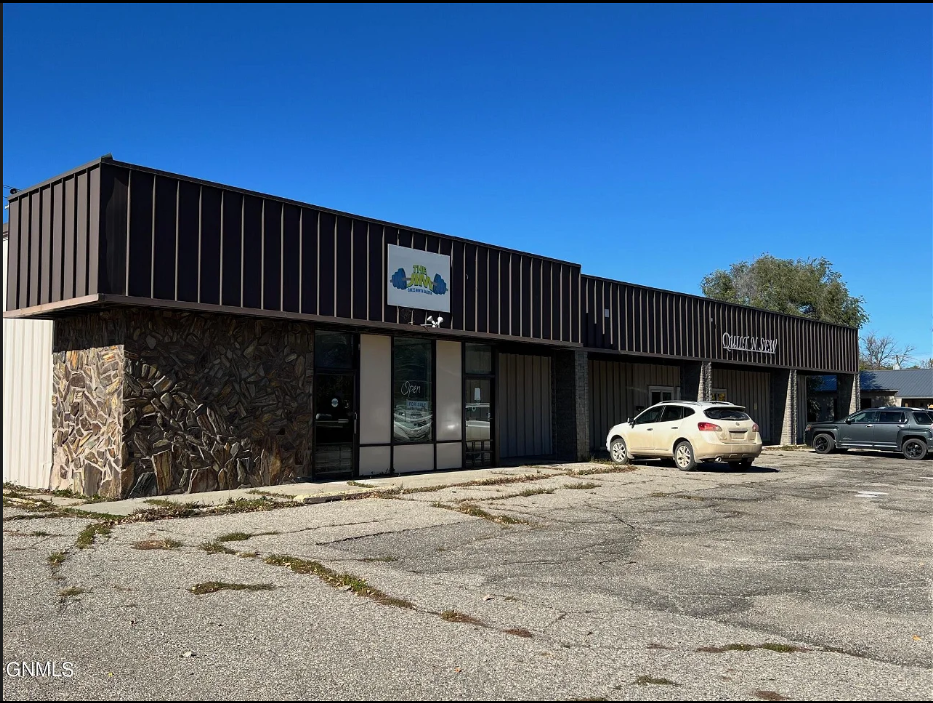 Large Commercial Property For Sale